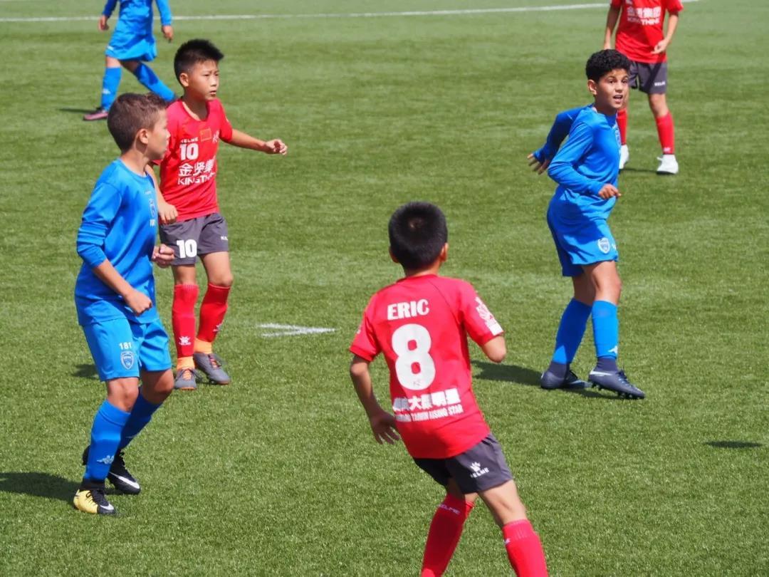 为了更美好的相见——学·问少年，拥爱前行