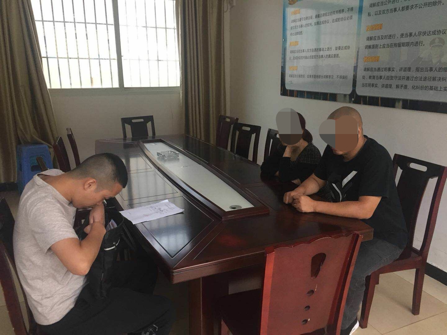 射洪住建人：时刻争当群众心中“一面锦旗”