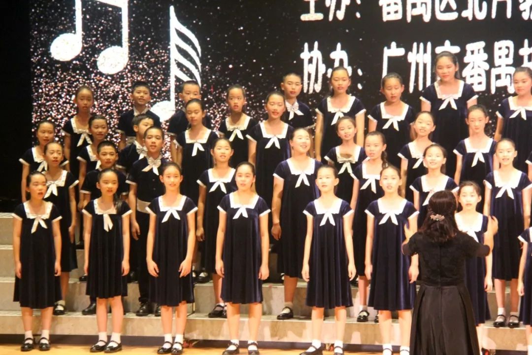 喜报！成都三中潜溪合唱团再获锦江区中小学生班级合唱比赛第一名
