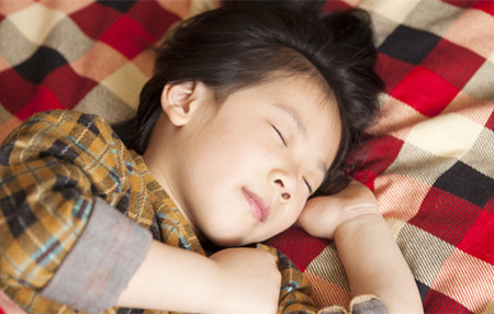 夏日“摊”玩，欢欢“西西”过六一——万春镇第一幼儿园