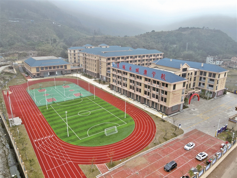 “四下基层”贴民心 助力乡村振兴新画卷